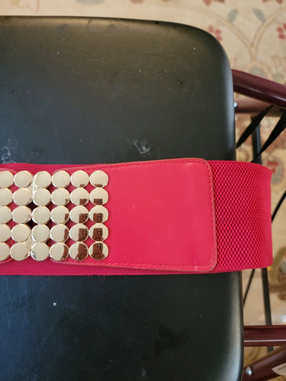 Wide Red Waist Belt with Gold Disc Accent Stretchy Sz 2(18/20)